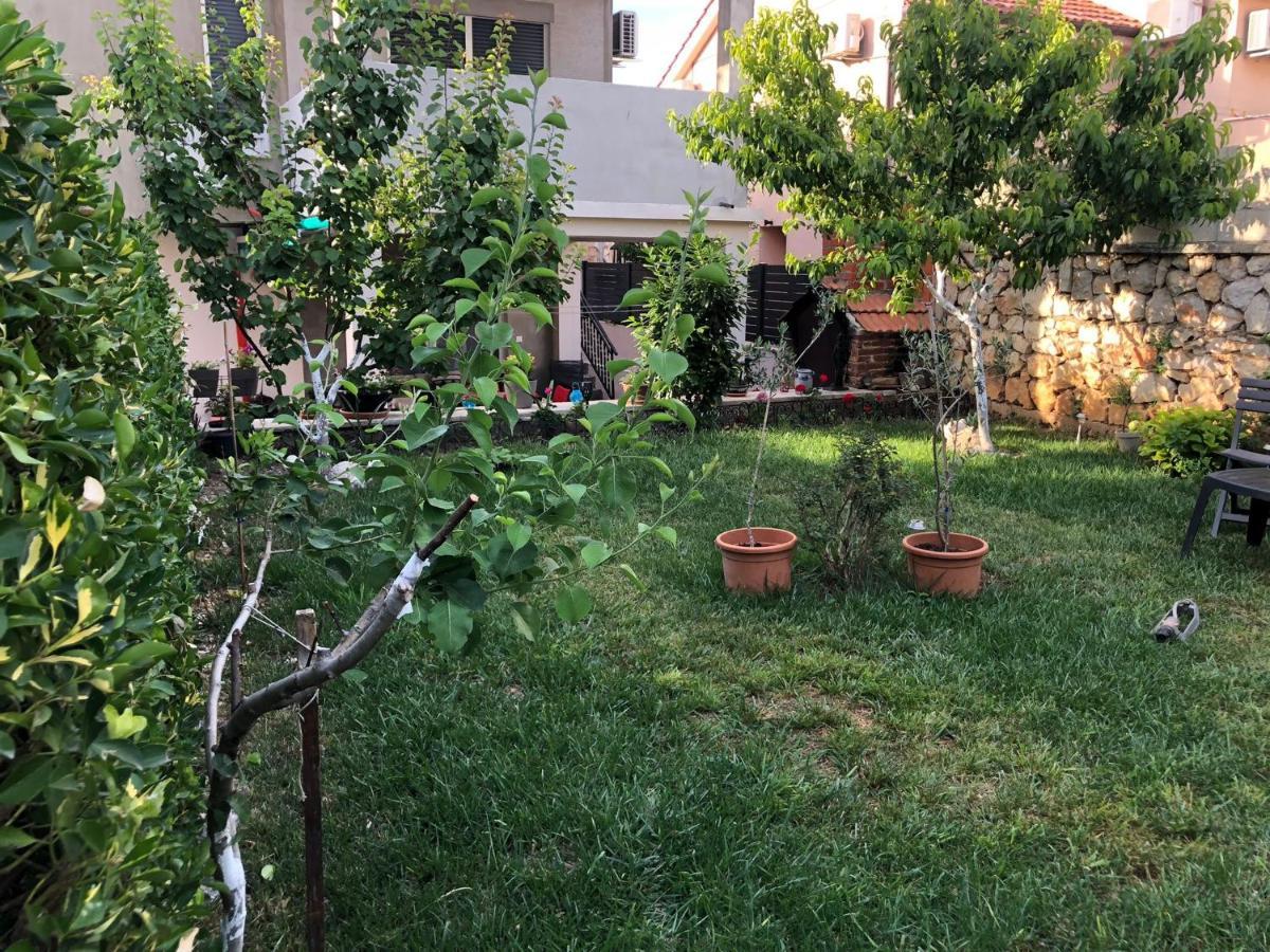 Apartments Martina Тисно Екстер'єр фото