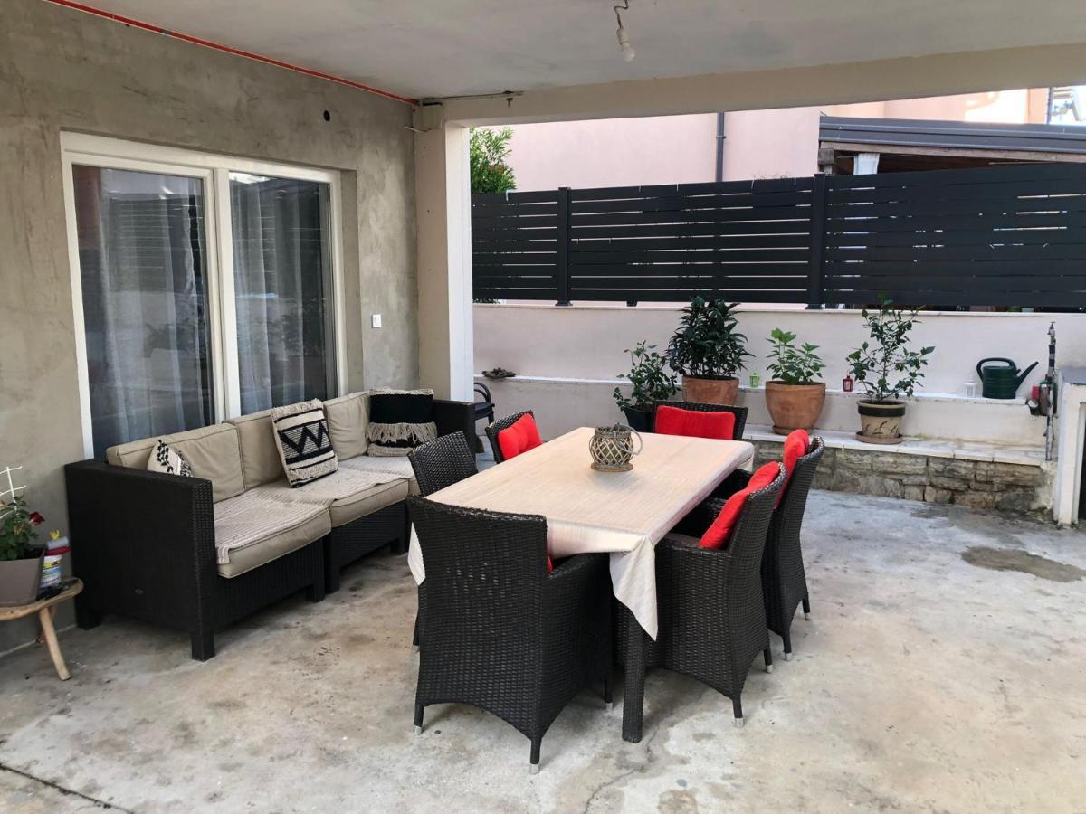 Apartments Martina Тисно Екстер'єр фото