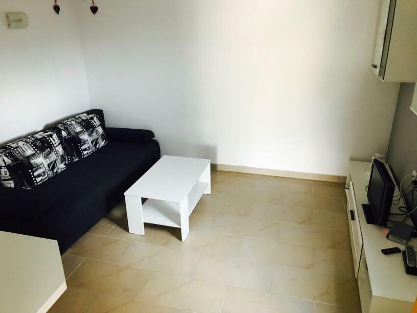 Apartments Martina Тисно Екстер'єр фото
